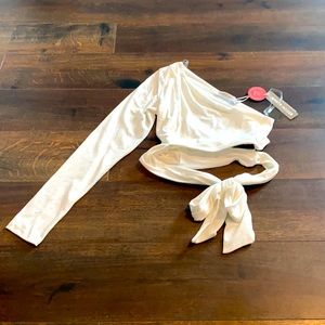 COPY - NWT Jordyn Jagger ivory one shoulder/sleeve crop top size S